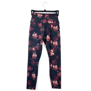 Reebok rose printed ankle lenth leggings small